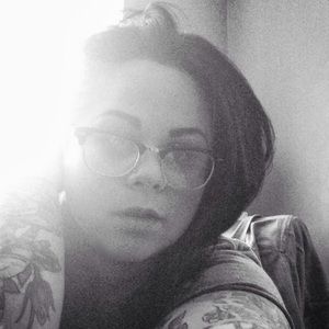 Meet your Posher, Traci